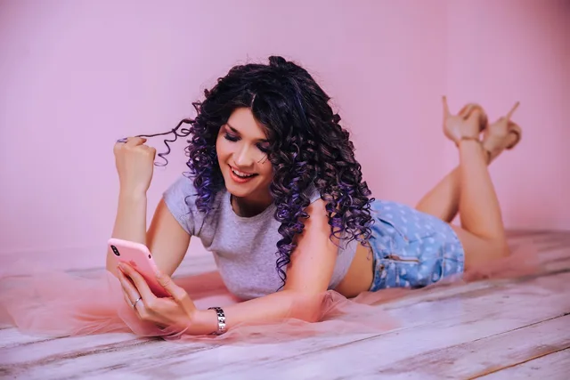 social media, vkontakte, facebook, instagram, tumblr, communication, correspondence, the internet, flirting, online dating, sms, app, virtual, web, community, online, phone, iphone8, iphone, computer, technology, apple, media, vk, social media, instagram, instagram, instagram, instagram, instagram, online dating, online dating. Influencer management agency: 3 passes to a target audience